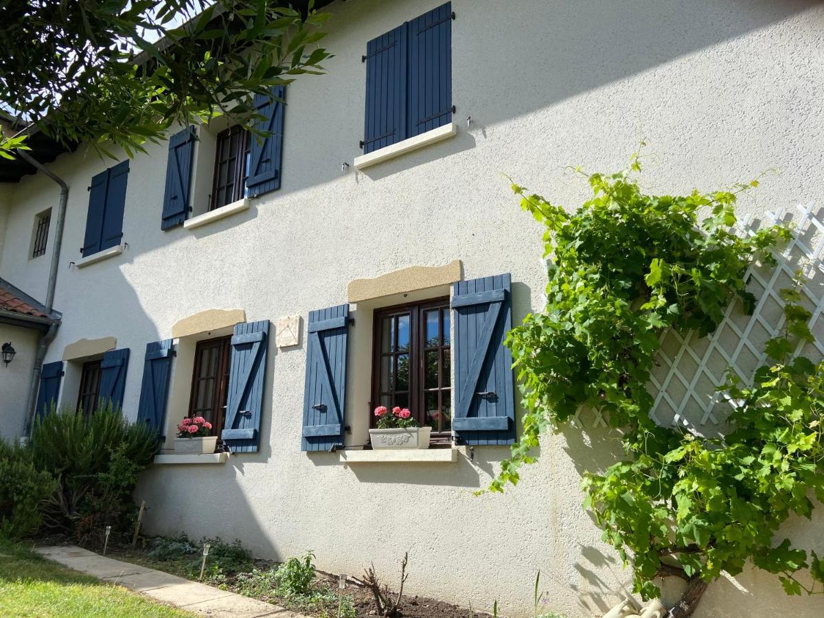Le Regrimet Avec Parking Gratuit Et Prive Bed & Breakfast Lens-Lestang Exterior photo