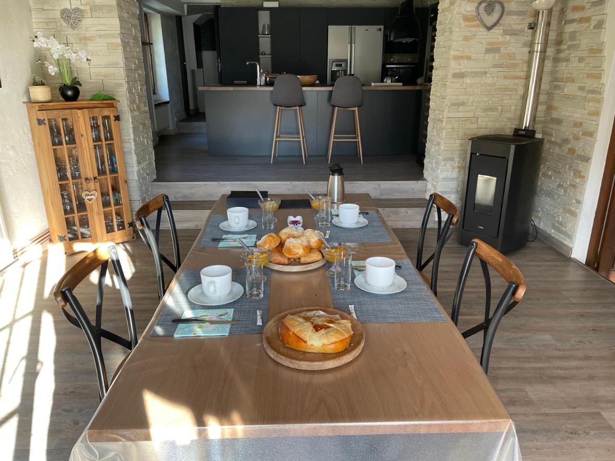 Le Regrimet Avec Parking Gratuit Et Prive Bed & Breakfast Lens-Lestang Exterior photo